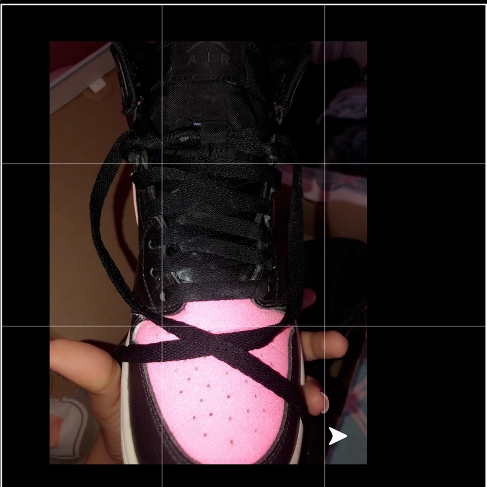 Jordan 1 Retro High Black Hyper Pink (GS)